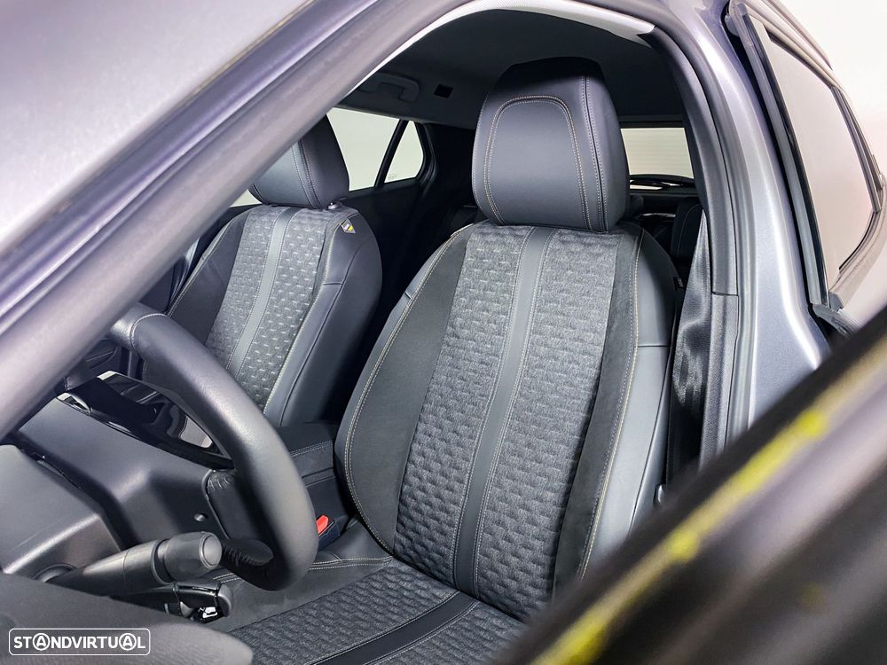 Peugeot e-2008 50 kWh Allure - 20