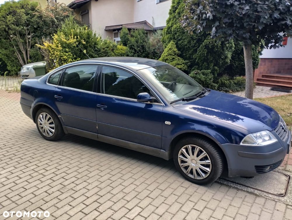 Volkswagen Passat 1.9 TDI Comfortline - 2