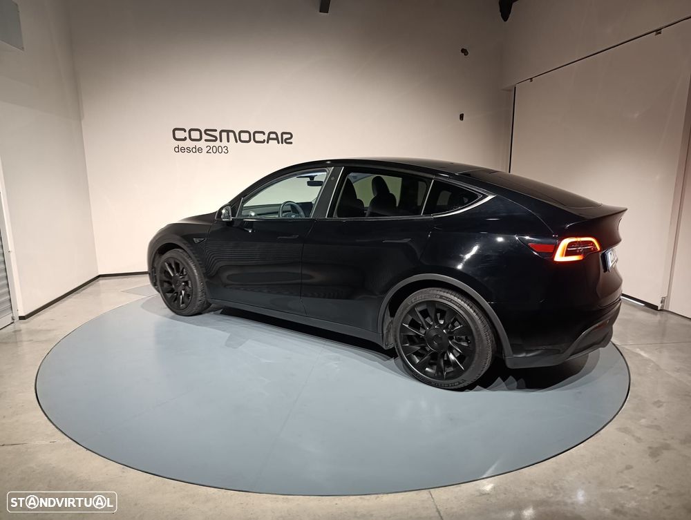 Tesla Model Y RWD - 4