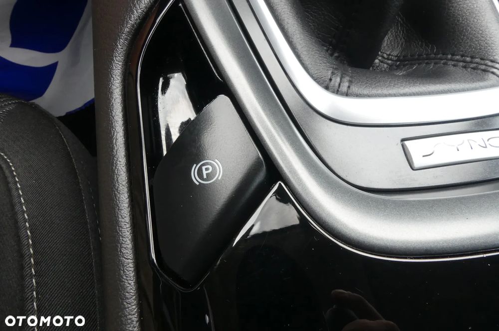 Ford Mondeo 2.0 TDCi Titanium - 25