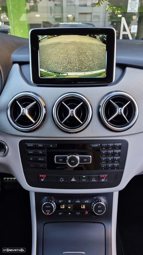 Mercedes-Benz B 200 CDI BlueEFFICIENCY Aut. - 12