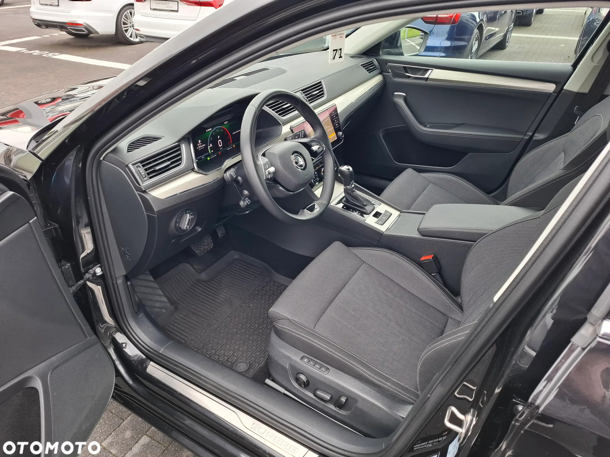 Skoda Superb 2.0 TDI SCR 4x4 Style DSG - 10