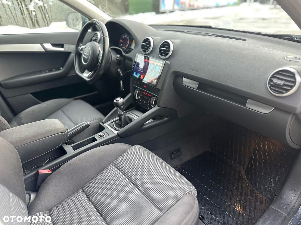 Audi A3 Sportback 2.0 TDI DPF Ambiente - 16