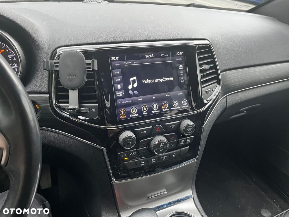 Jeep Grand Cherokee - 20