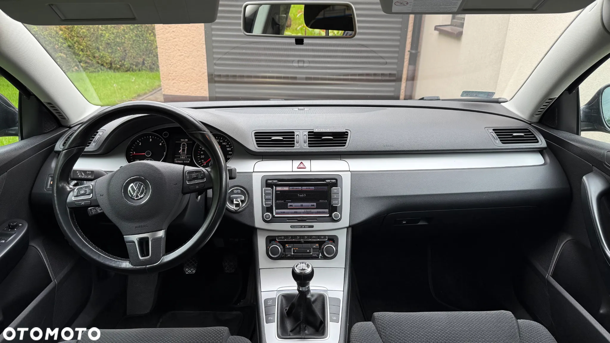 Volkswagen Passat 2.0 TDI Comfortline R-Style - 17