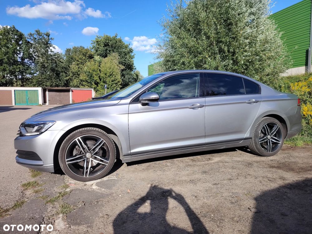 Volkswagen Passat 2.0 TDI SCR Comfortline - 2