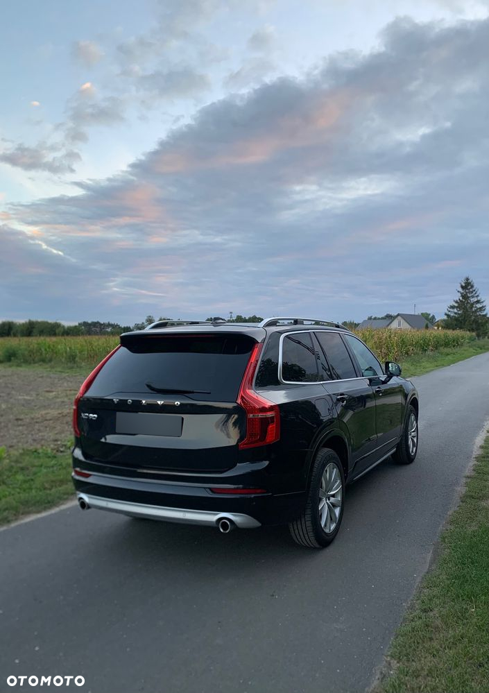 Volvo XC 90 - 7