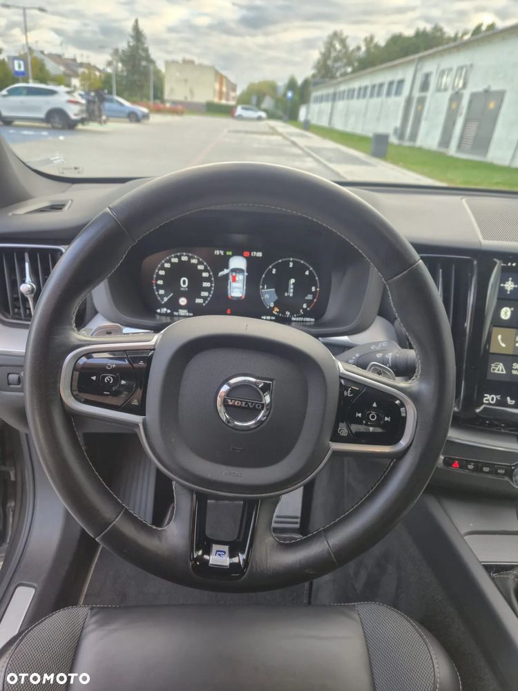 Volvo XC 60 D4 R-Design - 14