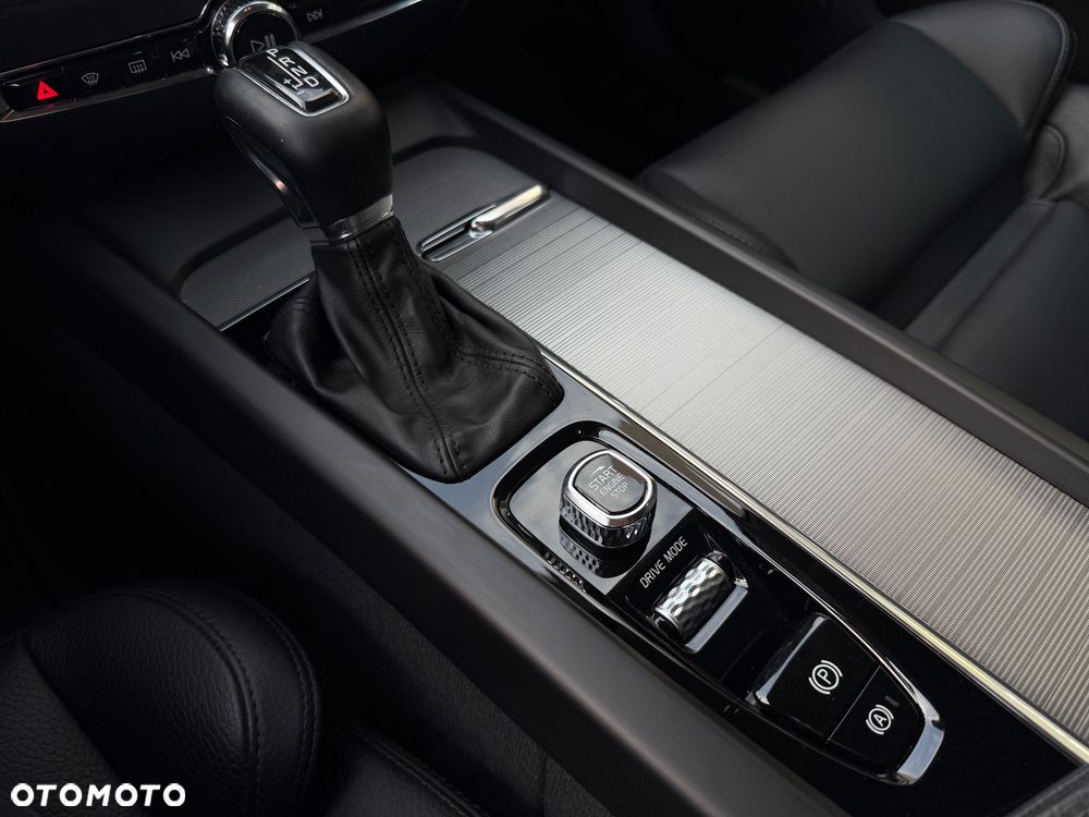 Volvo V60 D4 Inscription - 23