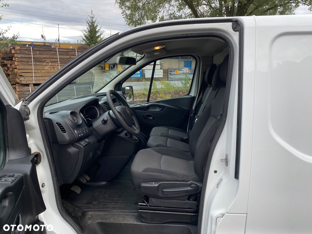 Renault Trafic - 22