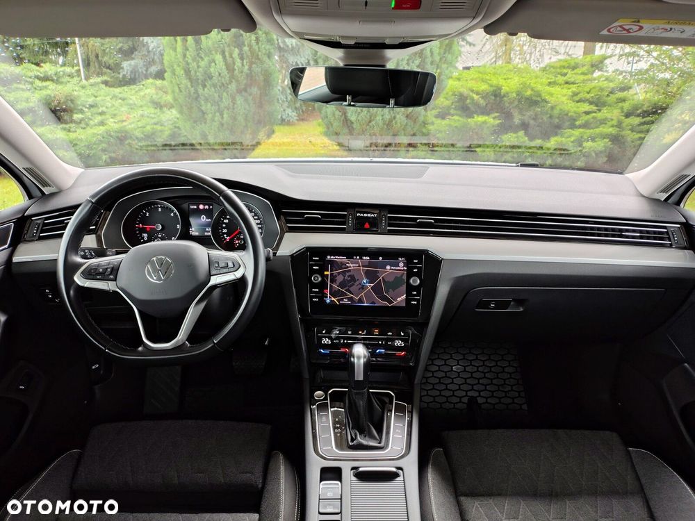 Volkswagen Passat - 19