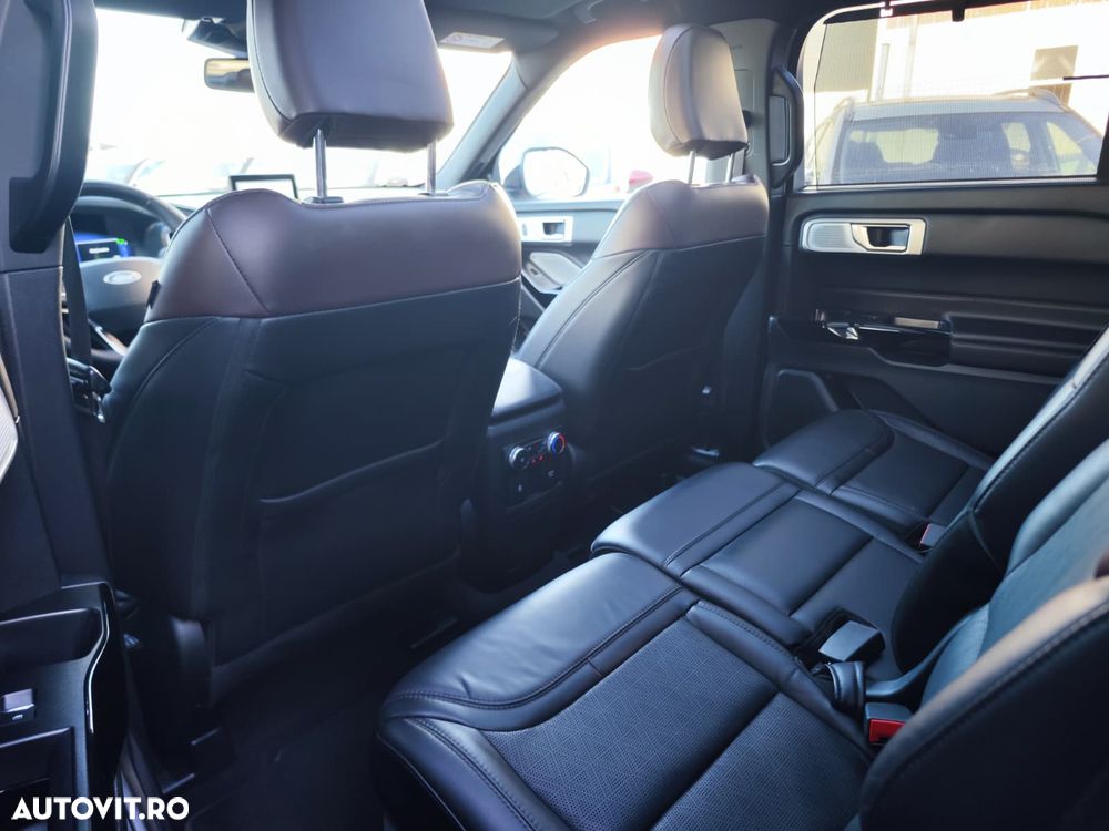 Ford Explorer 3.0 PHEV Platinum - 15