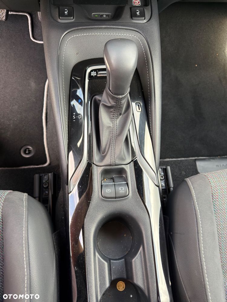 Toyota Corolla 2.0 Hybrid Style - 20