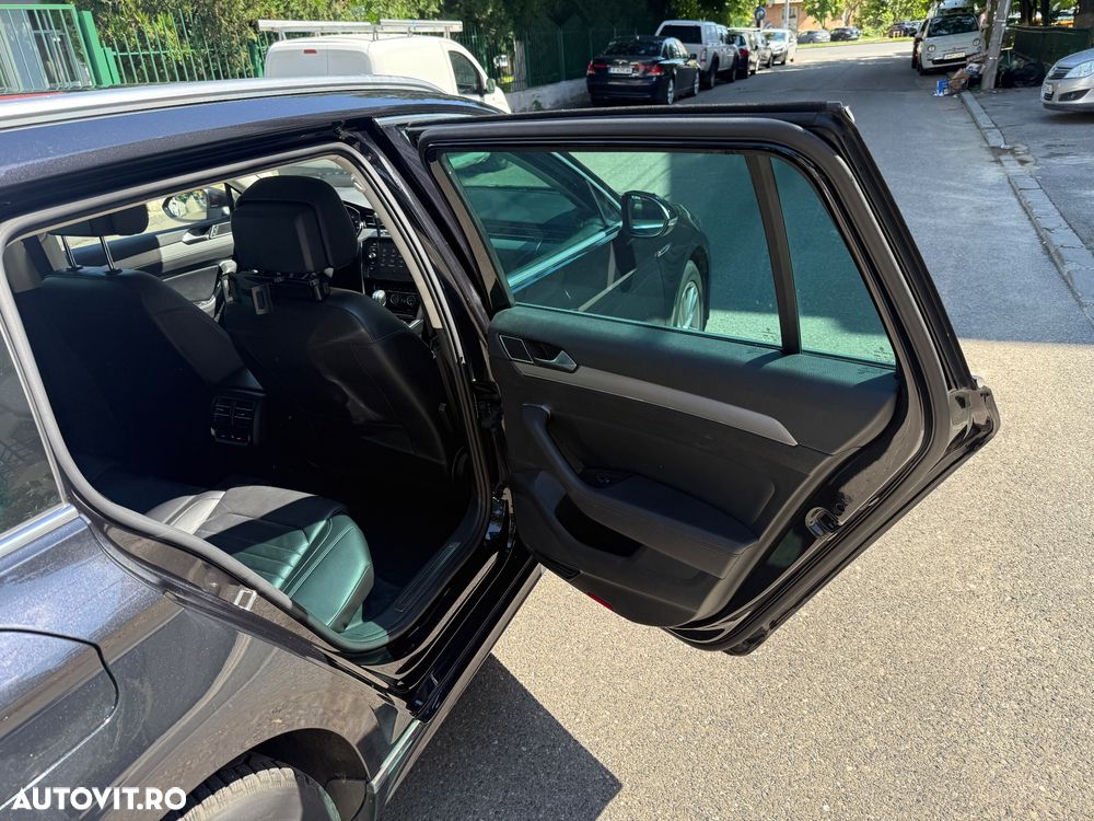 Volkswagen Passat 2.0 TDI DSG 4Motion R Executive - 11