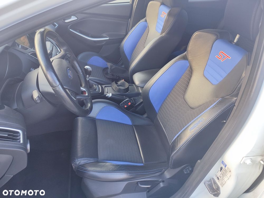 Ford Focus - 7