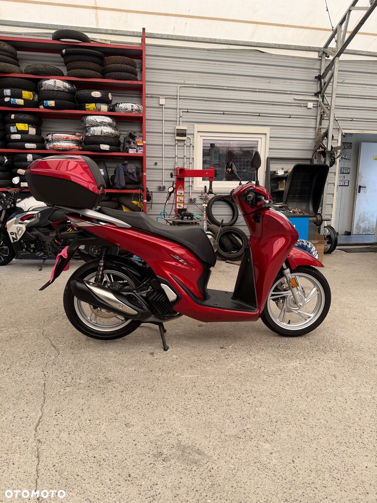 Honda SH - 9
