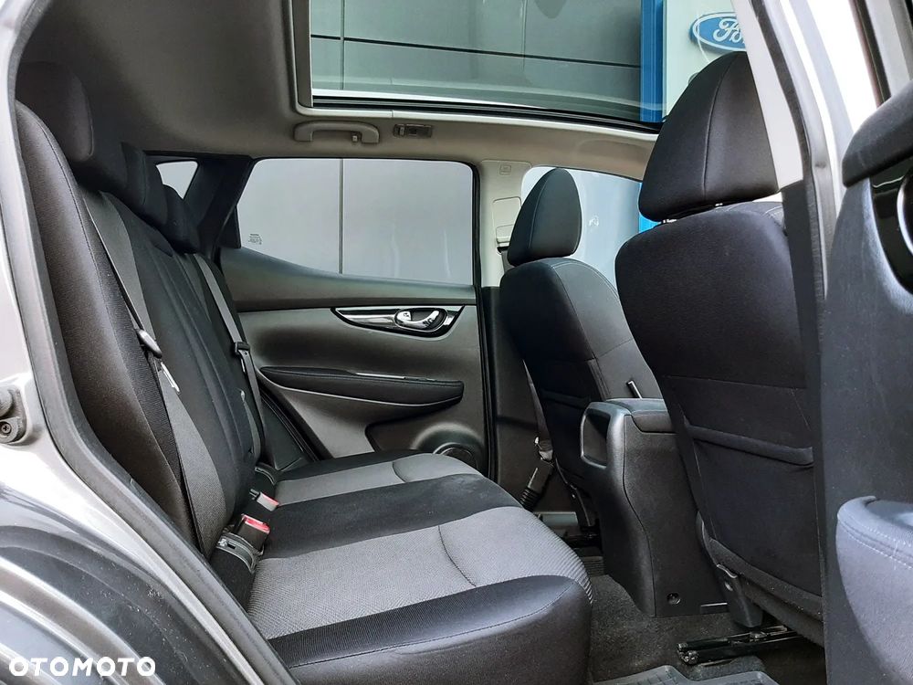 Nissan Qashqai 1.6 DIG-T N-Connecta - 29