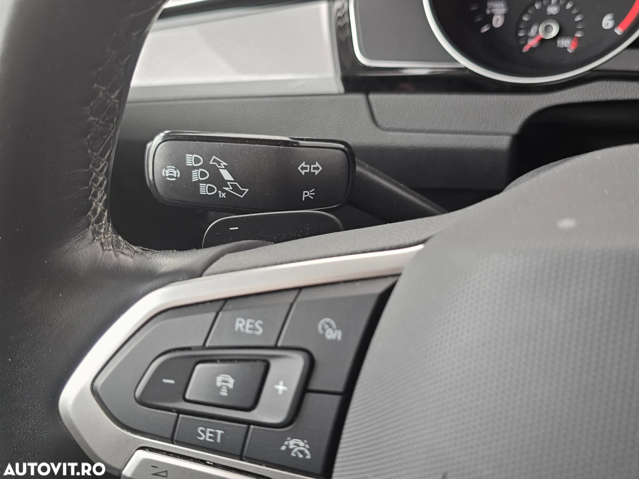 Volkswagen Passat Variant 2.0 TDI DSG Comfortline - 10