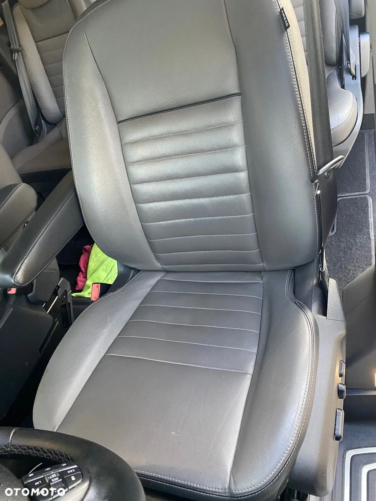 Ford Tourneo Custom - 18