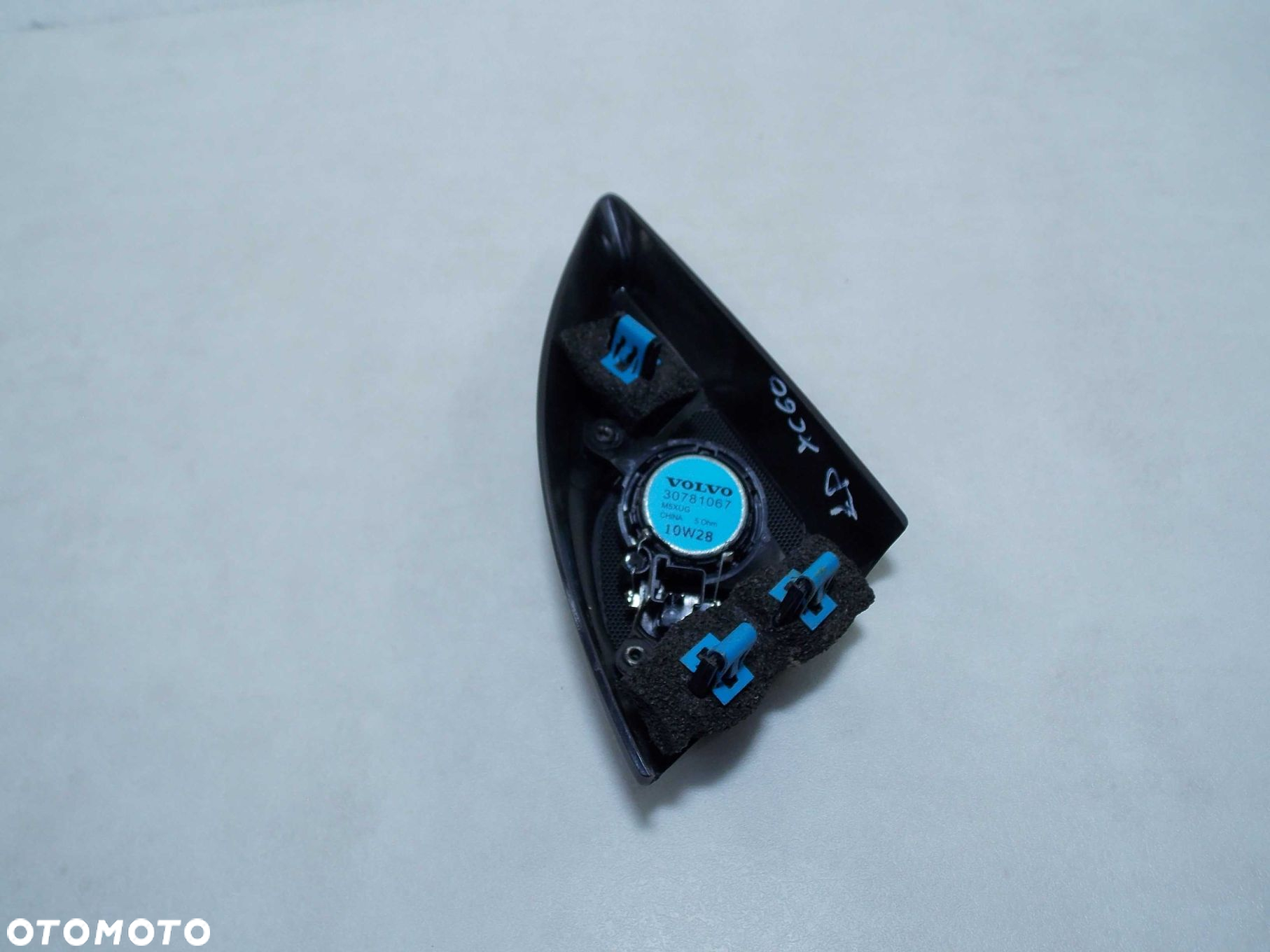 VOLVO XC60 08- TROJKAT OSLONA GLOSNIK DRZWI TWEETER LEWY 30781067 - 3
