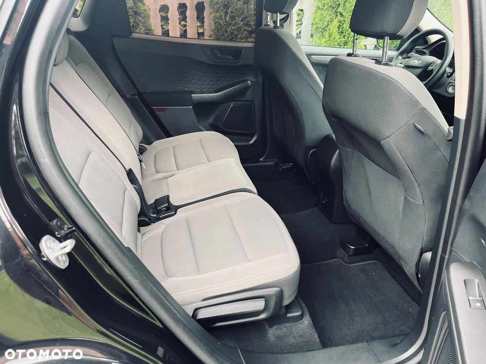 Ford Kuga - 9