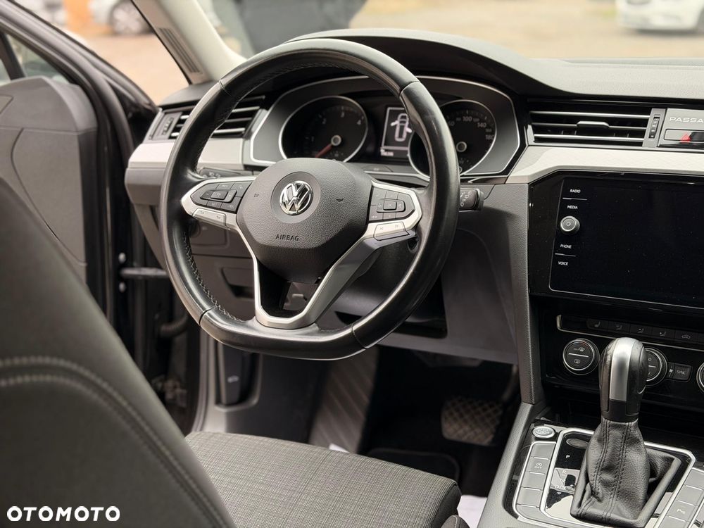 Volkswagen Passat 2.0 TDI EVO Business DSG - 8