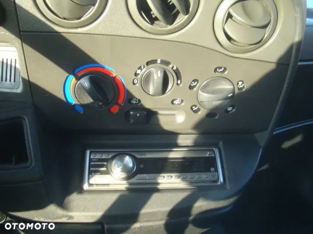 Iveco DAILY 40 C 12 - 25