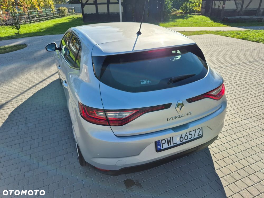 Renault Megane TCe 115 GPF ZEN - 8