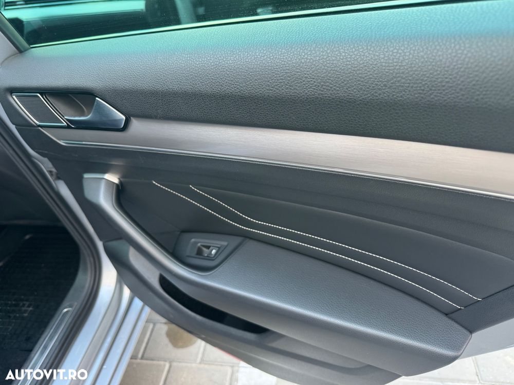Volkswagen Passat 2.0 TDI DSG Highline - 11