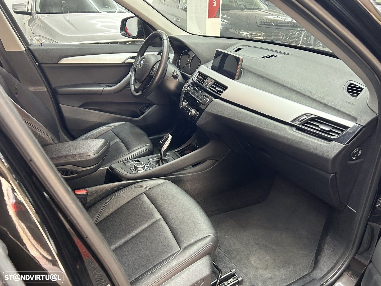 BMW X1 16 d sDrive Advantage Auto - 11