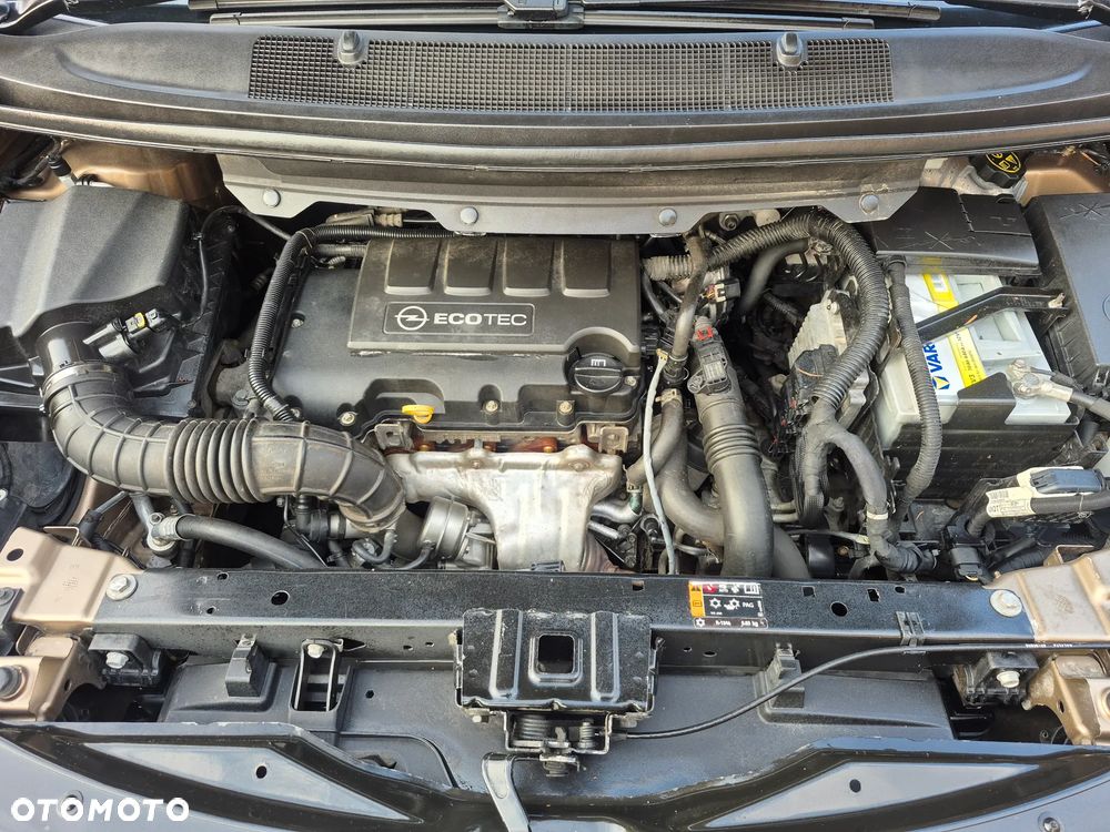 Opel Zafira Tourer 1.4 Turbo Automatik Edition - 17