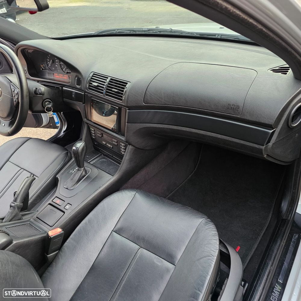 BMW 530 dA Touring - 41