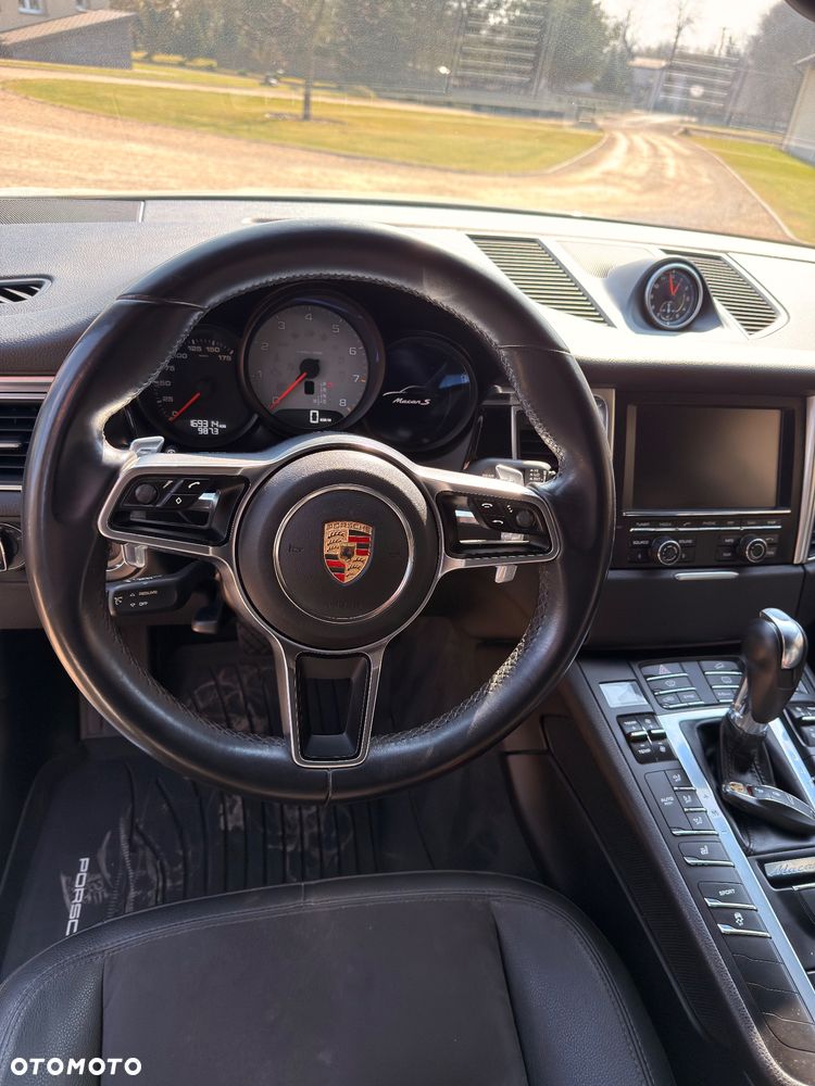 Porsche Macan - 10