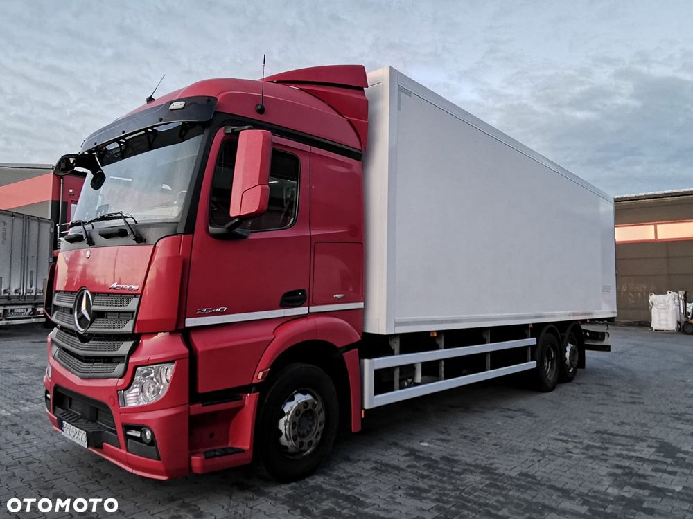 Mercedes-Benz Actros - 1