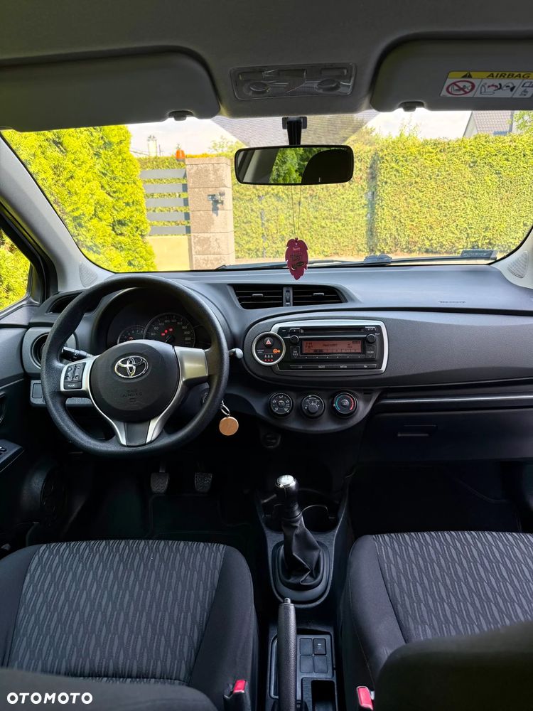 Toyota Yaris 1.0 VVT-i - 17