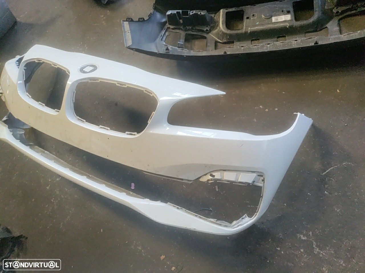R Parachoques Frente / Para Choques Frontal Nu  Bmw 2 Active Tourer (F - 4