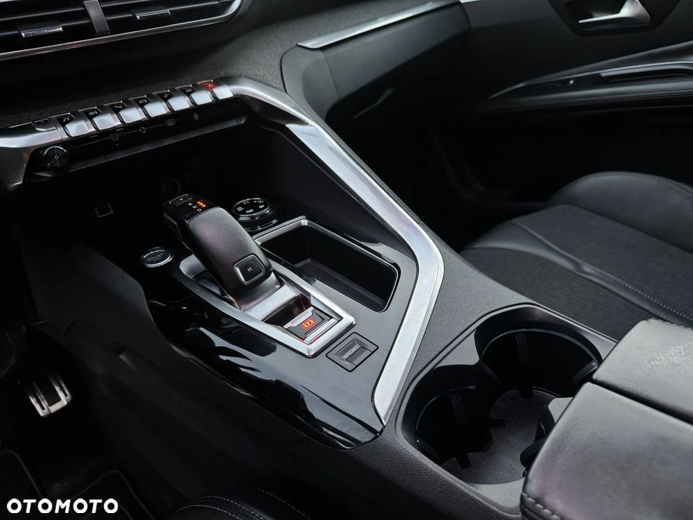 Peugeot 3008 - 22