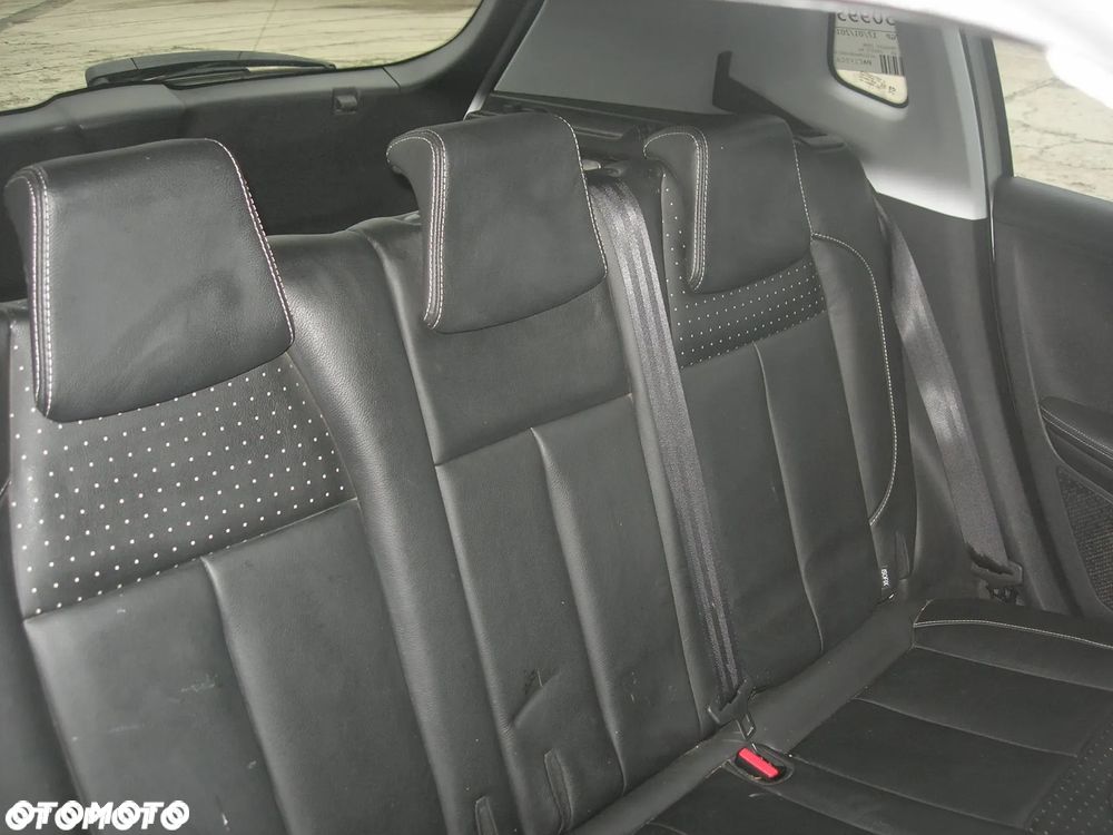 Peugeot 2008 1.6 e-HDi Allure S&S - 20