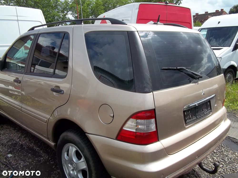 Mercedes-Benz ML - 6