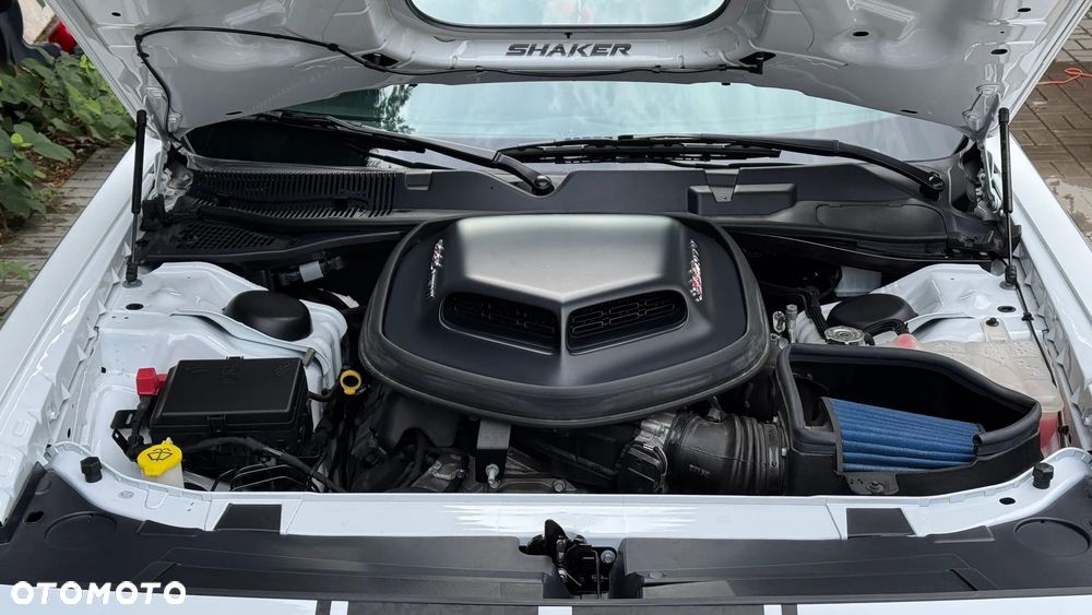 Dodge Challenger 6.4 Scat Pack - 11