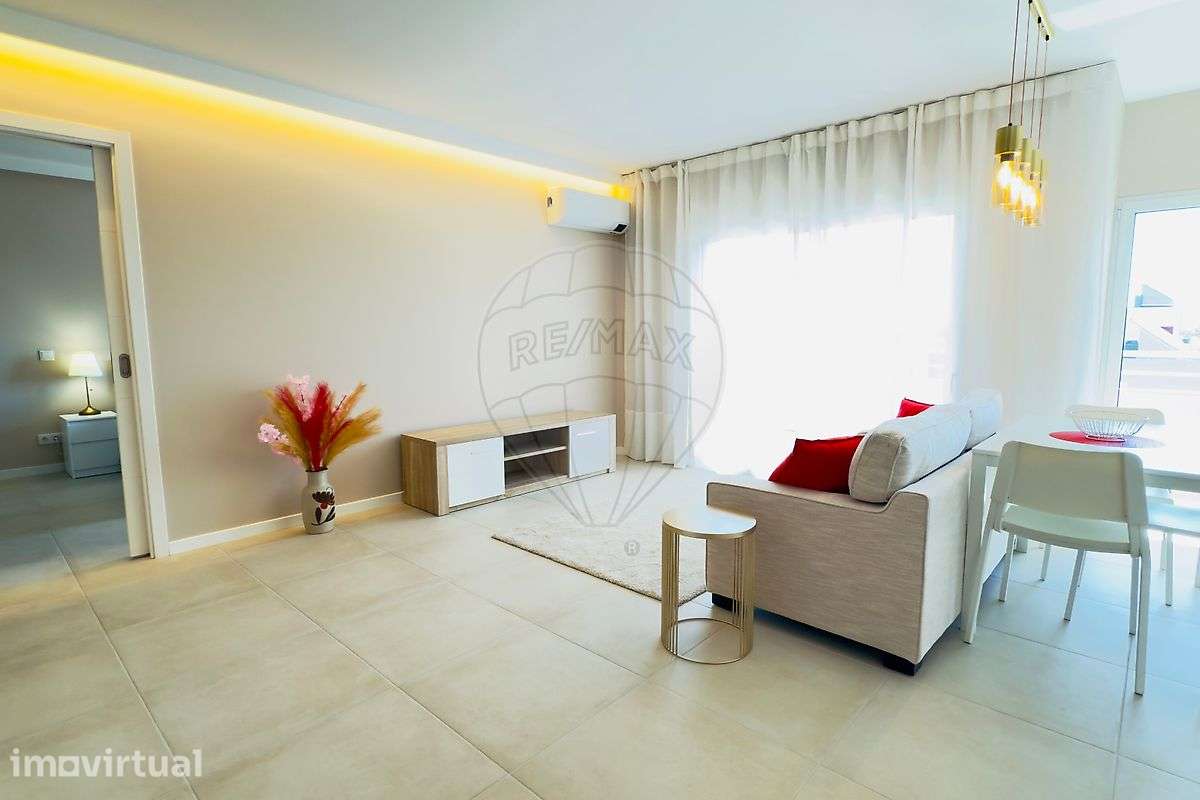 Apartamento T1 para arrendamento - Grande imagem: 2/14