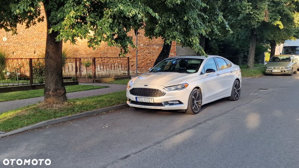 Ford Fusion 2.0 EcoBoost Titanium - 3