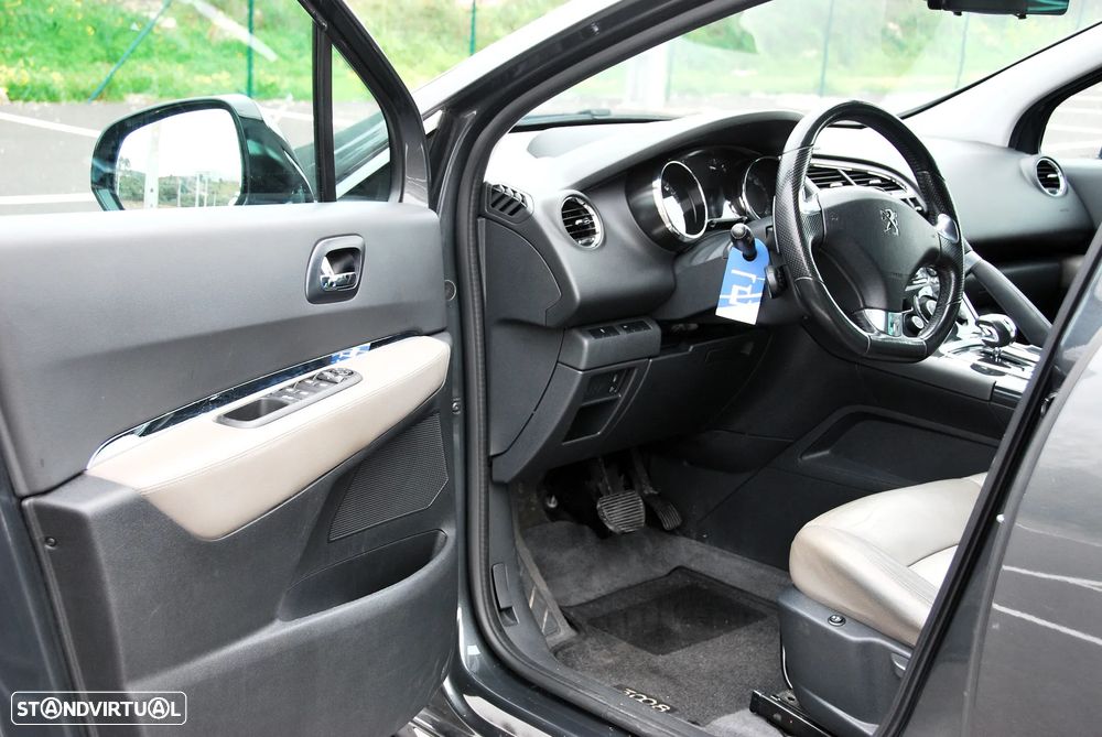 Peugeot 3008 2.0 HDi Hybrid4 - 21