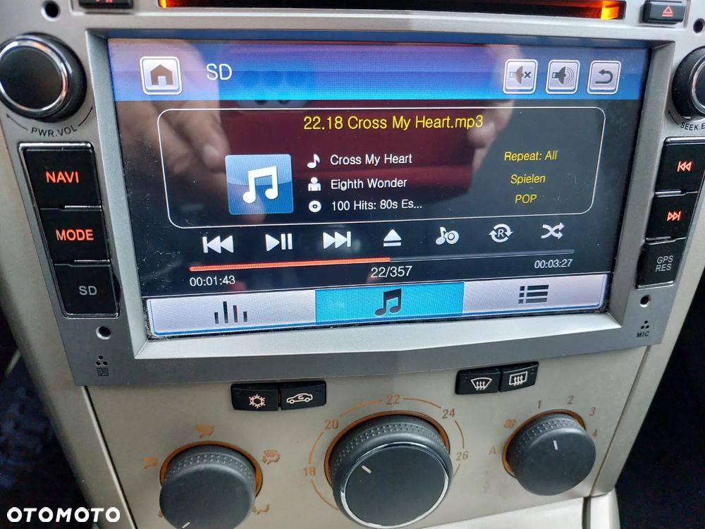 Opel Astra 1.8 Caravan Cosmo - 11