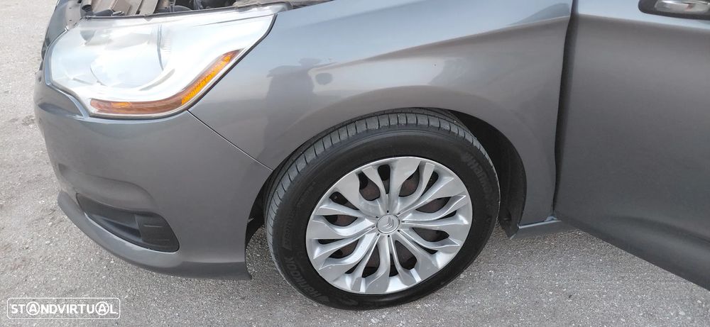 Citroën C4 HDi 90 Attraction - 7