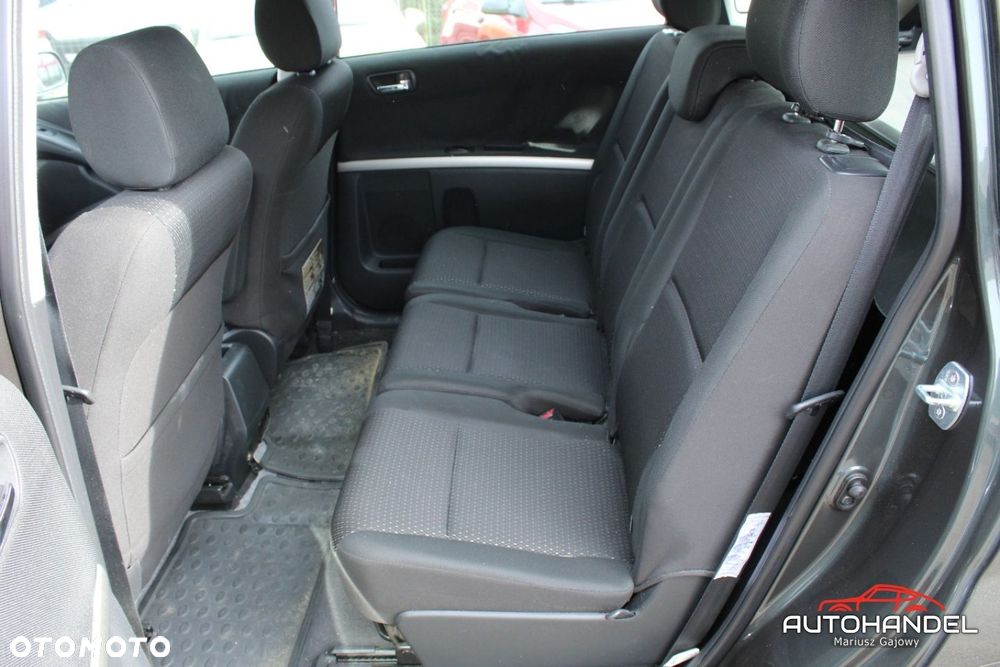 Toyota Corolla Verso - 16