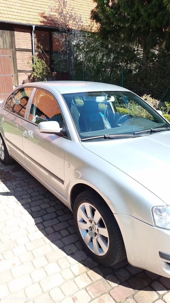 Skoda Superb 2.8 V6 Classic - 11