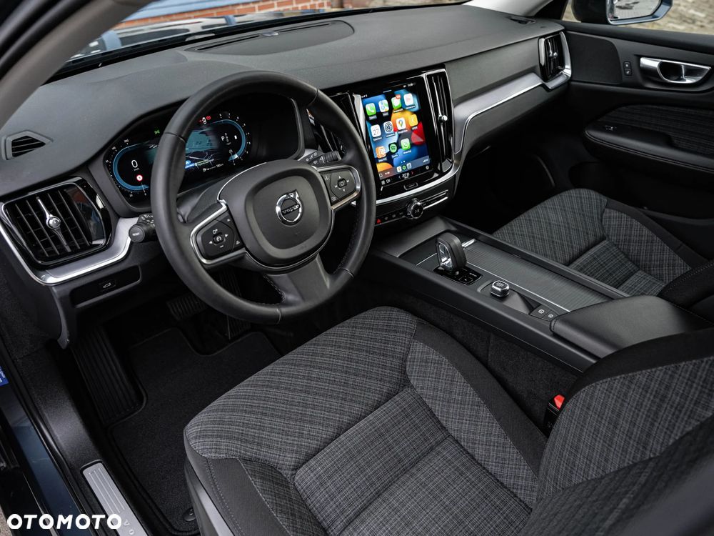 Volvo V60 B3 B Essential - 16