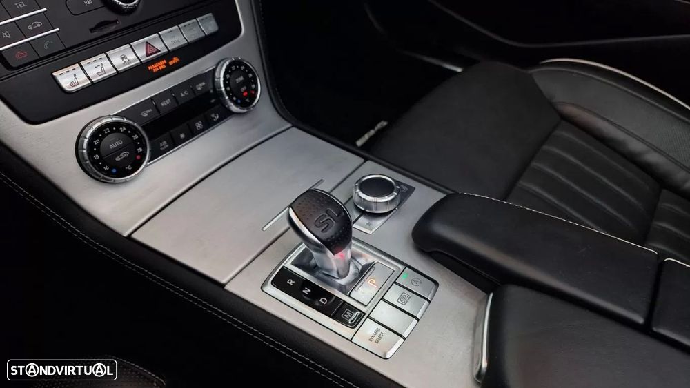 Mercedes-Benz SL 400 9G-TRONIC designo edition — fotografia 40