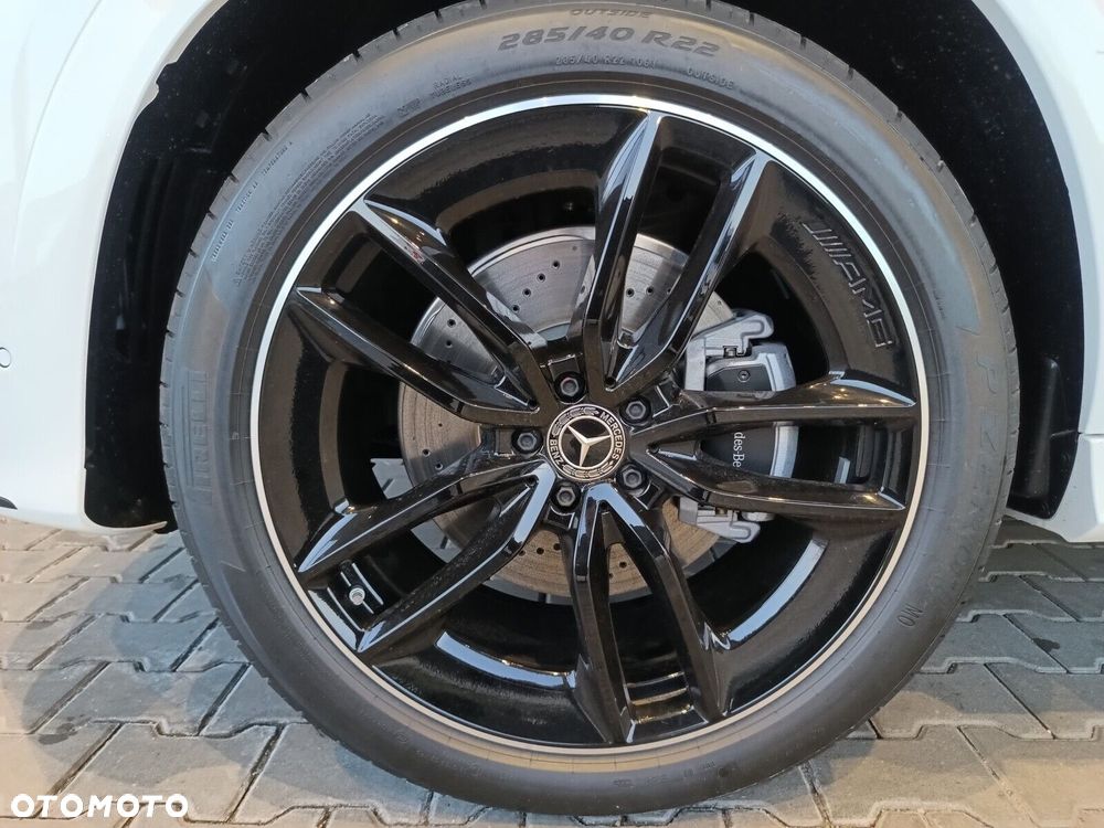 Mercedes-Benz GLE - 32